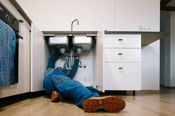 Professional Leak Detection technician working in Centerville, IN